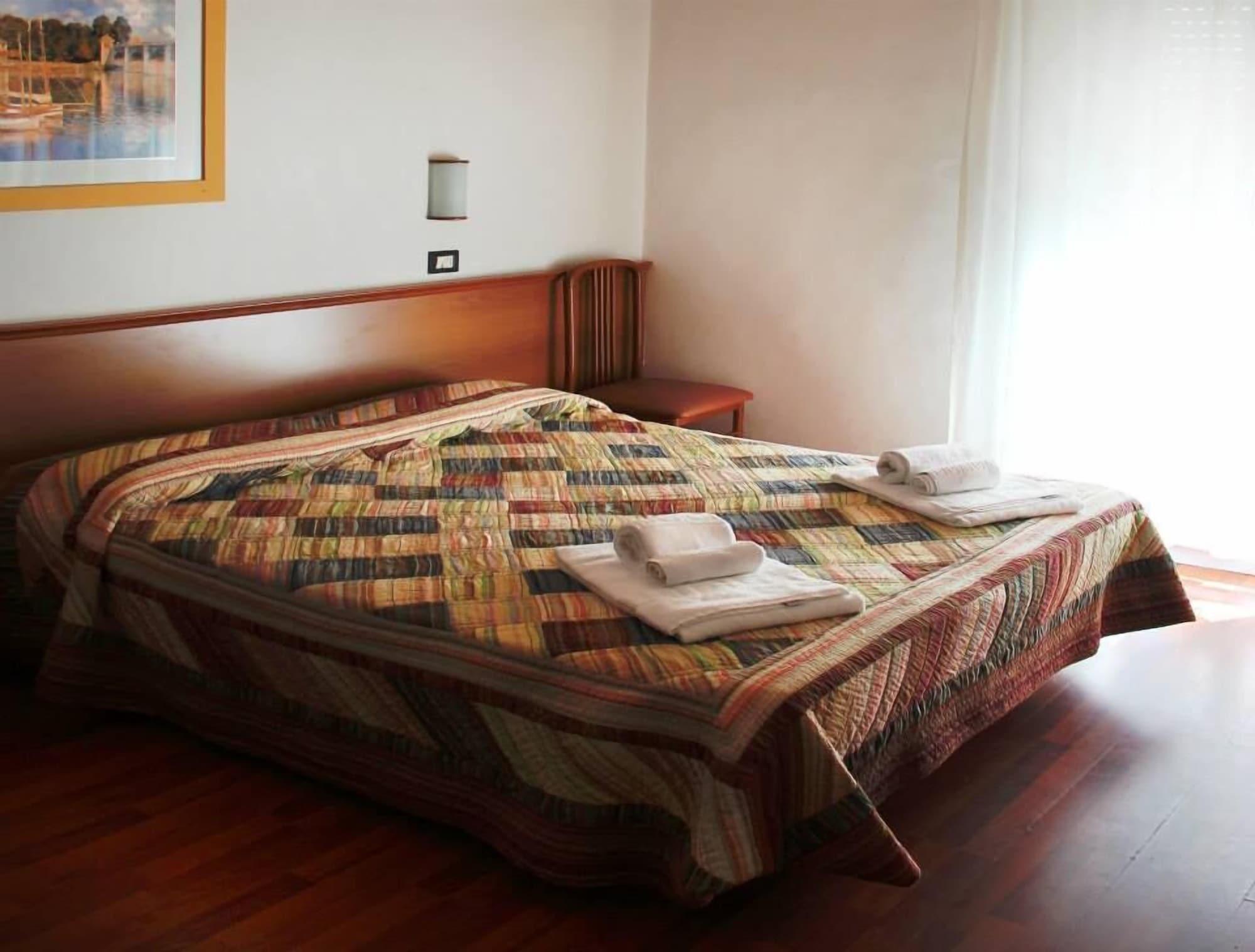 Hotel Stella D'Italia - Nuova Gestione ริมินี ภายนอก รูปภาพ