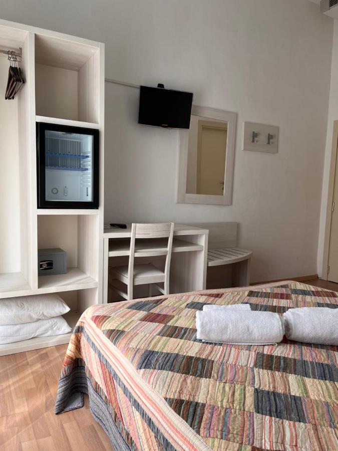 Hotel Stella D'Italia - Nuova Gestione ริมินี ภายนอก รูปภาพ